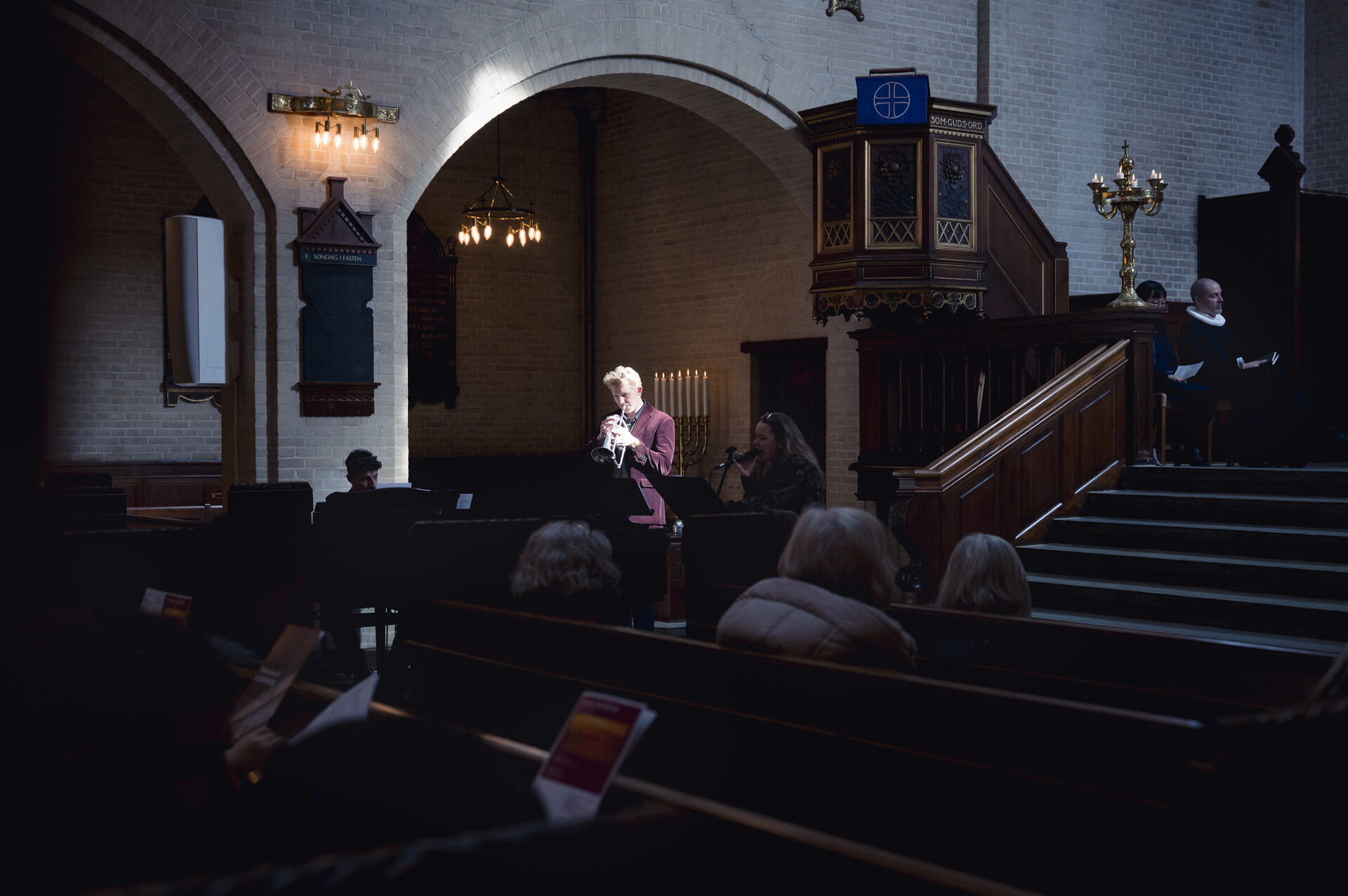Formand for menighedsråd: Folkekirken skal kombinere tradition og moderne kultur