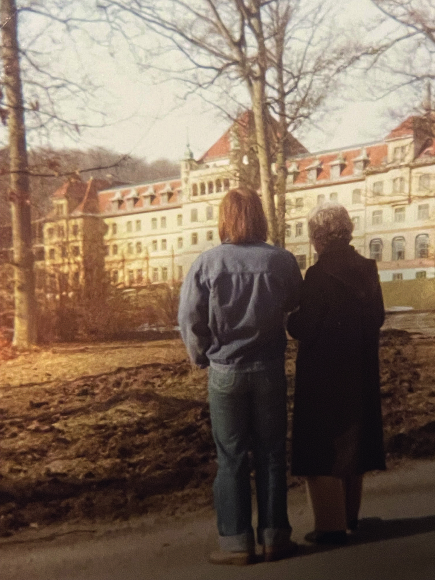 Hendes farmor var indlagt på nervesanatorium. I familien sagde de, det handlede om gigt