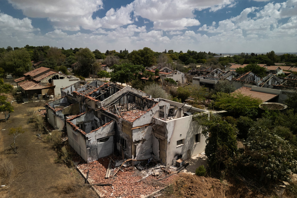 Israels militær finder liget af Hamas-gidsel bortført fra kibbutz
