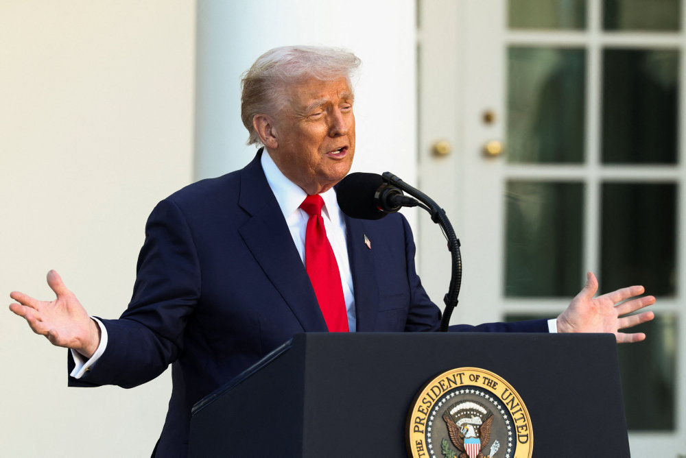 Trump truer med fjerne programmer med demokratiske mærkesager