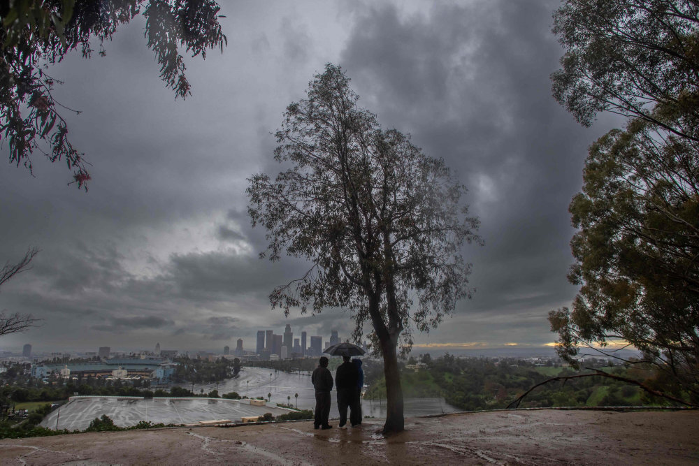 Tre døde efter storme og oversvømmelser i Californien