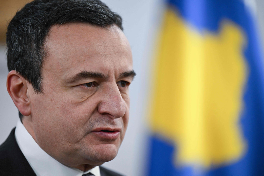 Europas yngste nation afholder valg efter politisk dødvande