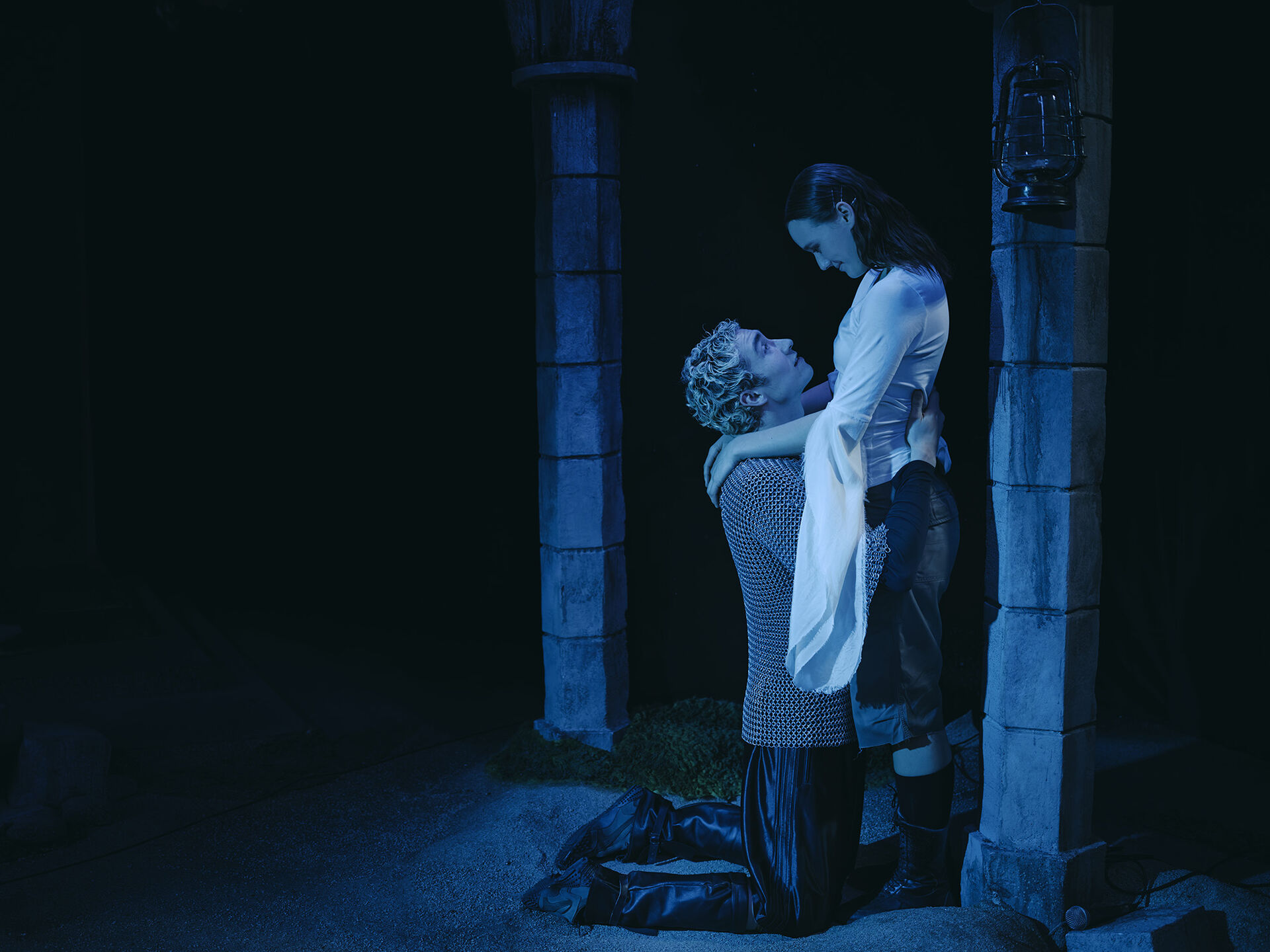 Tristan og Isolde giver os højstemt kærlighed. Men på Aarhus Teater føles det indimellem som en ”Absolute Music”-cd