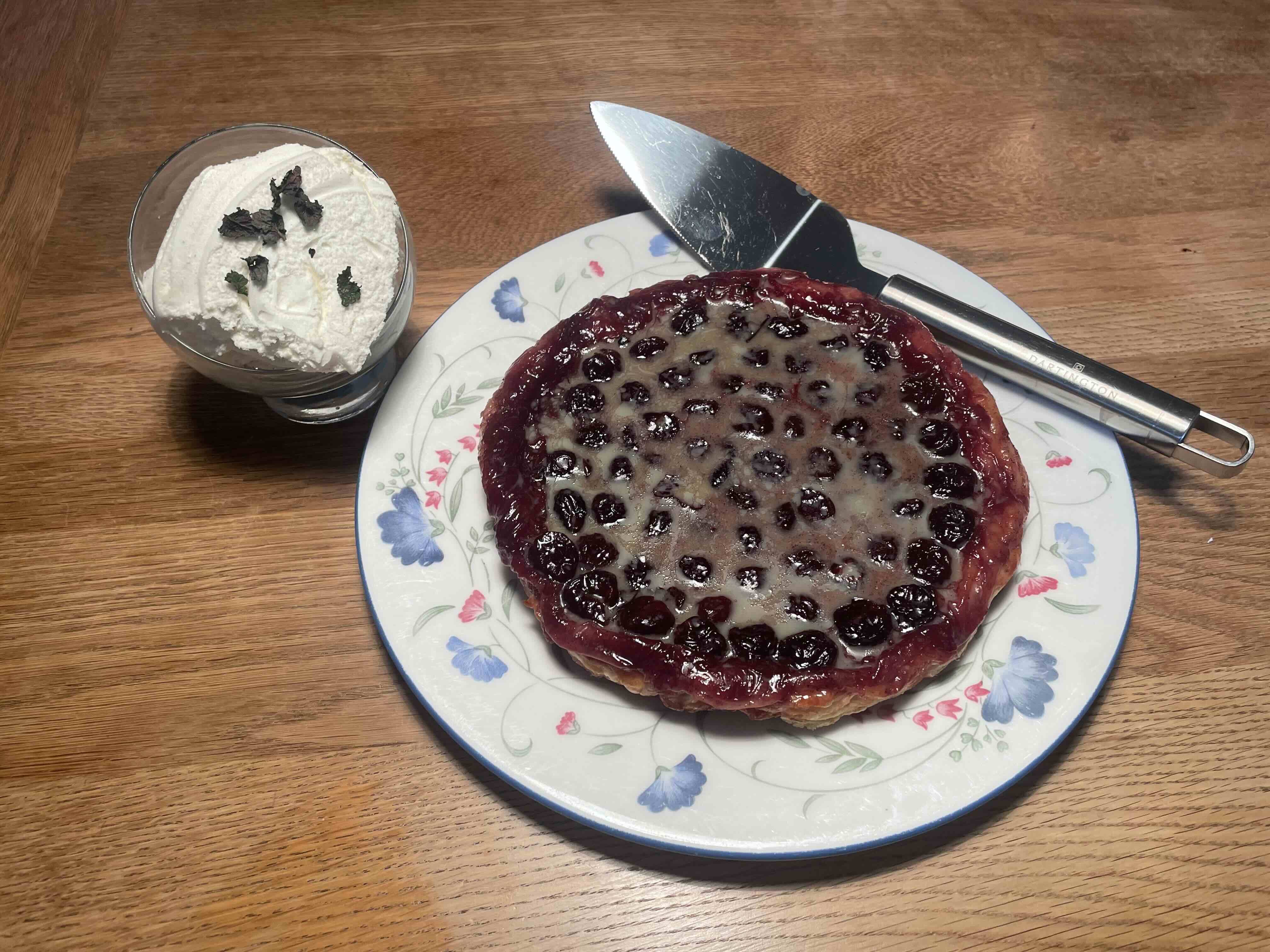 Her er en smutvej til romantik på valentinsdag: Kirsebær på dåse og indkøbt butterdej