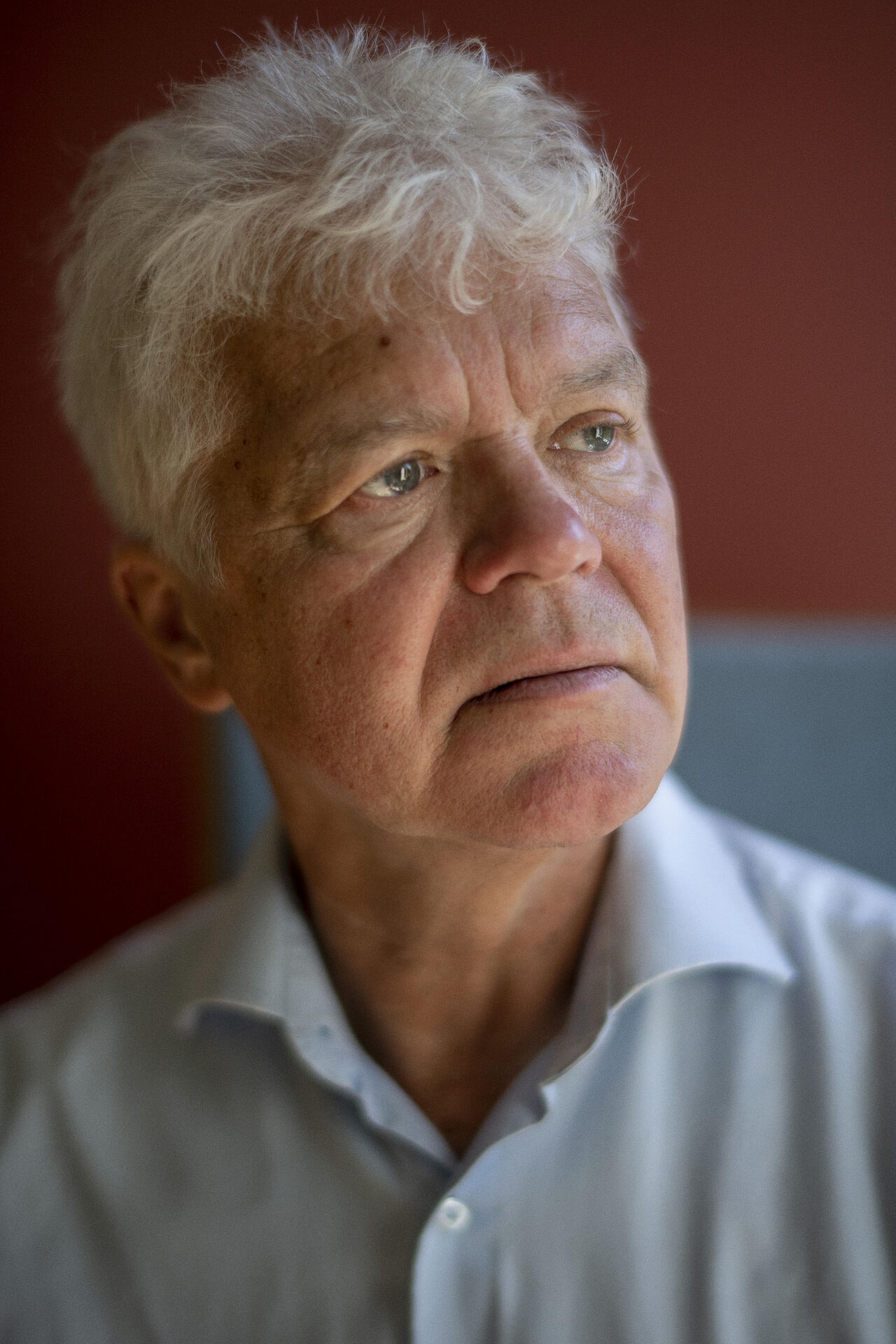 Når Gud dør, kan vi sættes fri. Niels Grønkjær er en krævende læremester