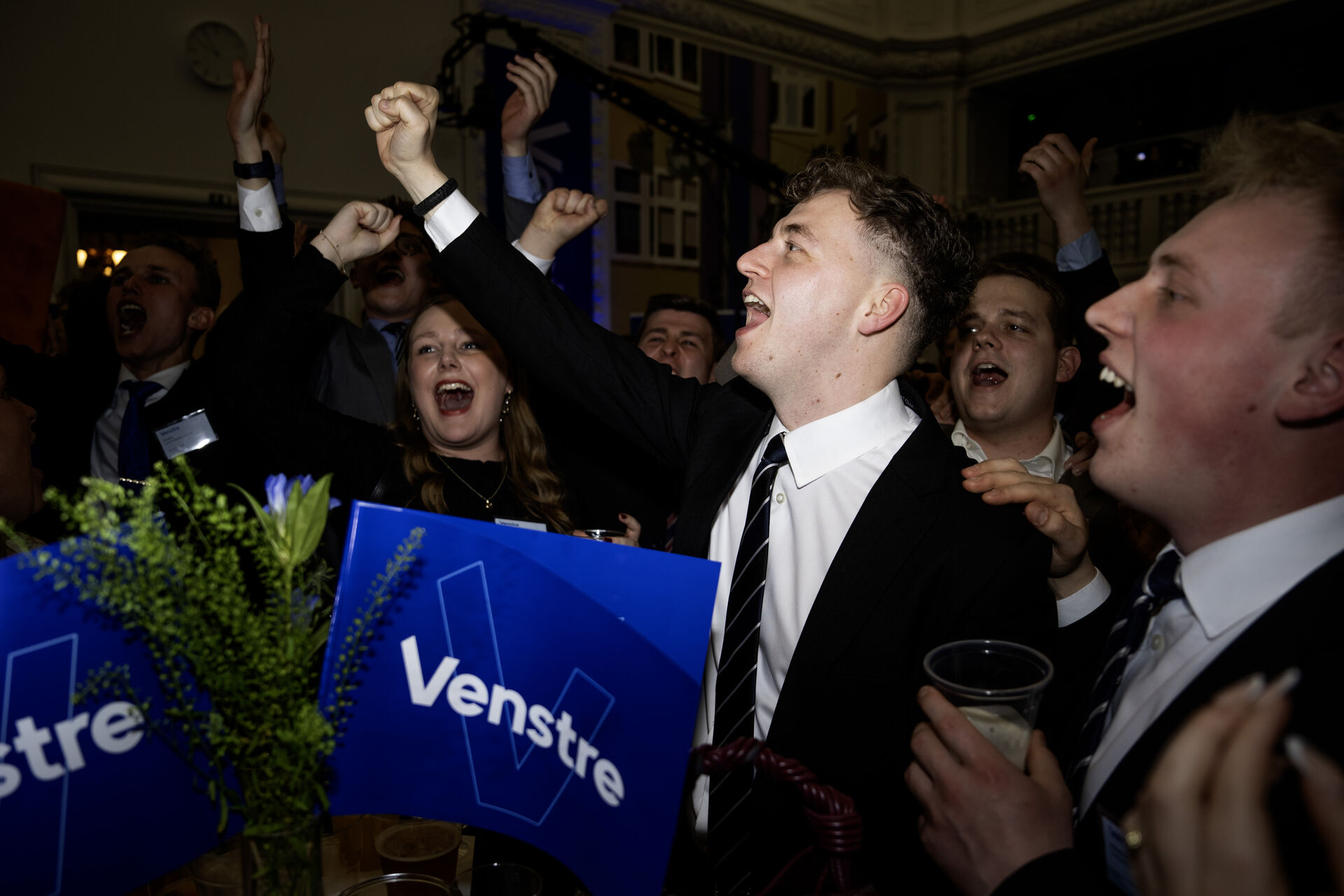 Simon Emil Ammitzbøll-Bille: Valgaftener er en opvisning i grafik og jubel over hvad som helst