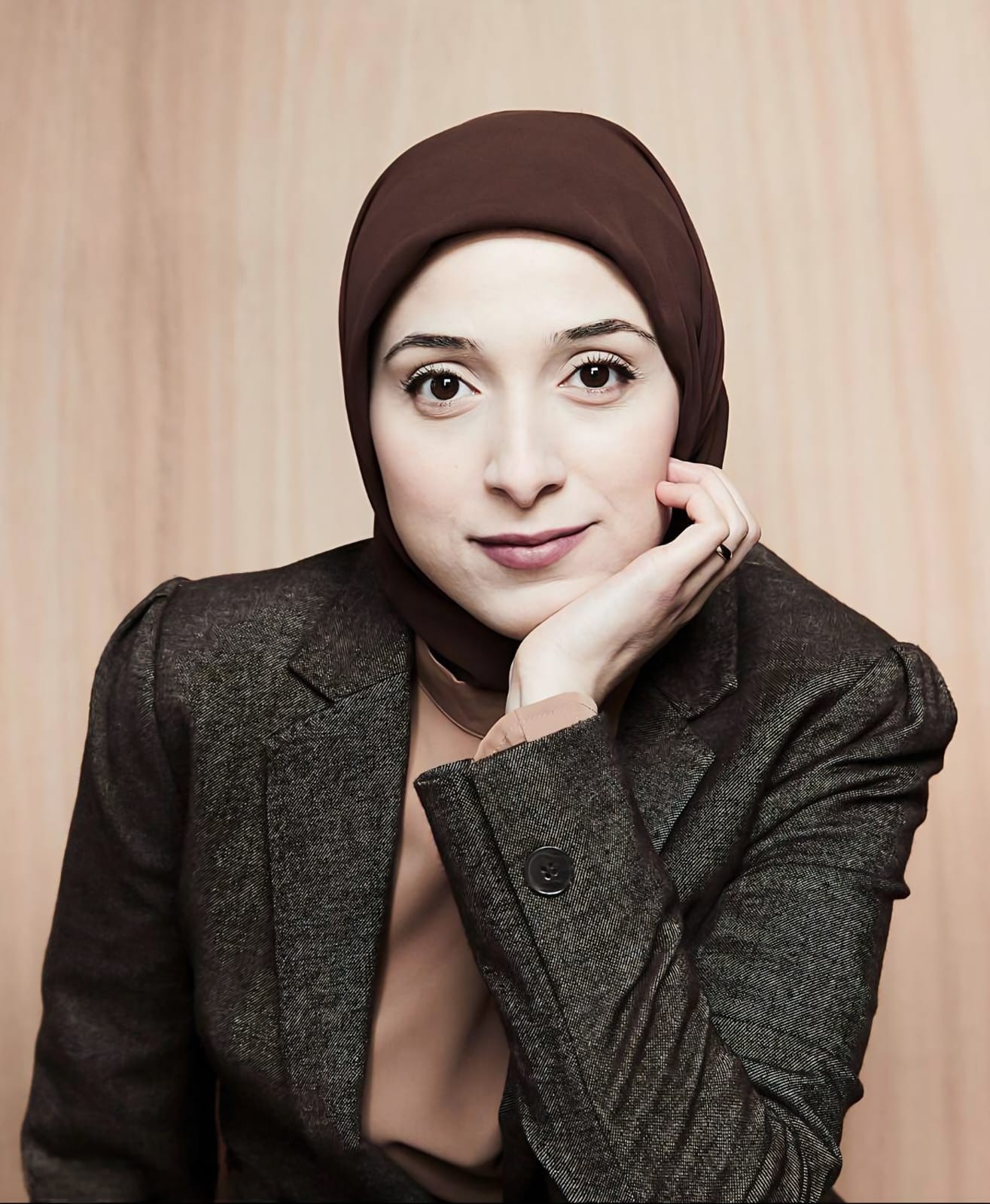 Hun har lært meget om mennesker af at forske i bakterier: For mig er det forbundet med dyb ydmyghed