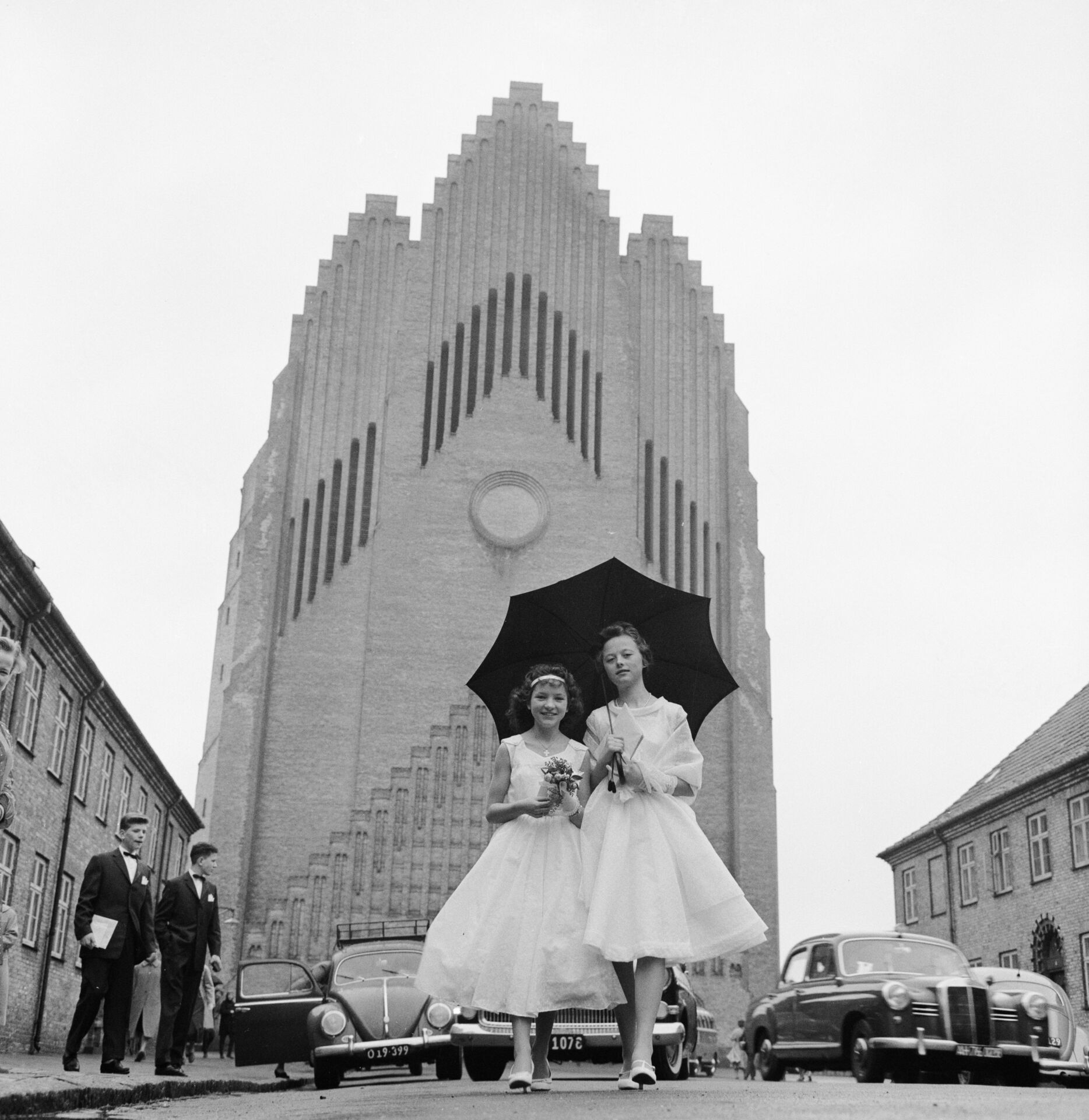 Stol på Gud, lev i nuet og bevar et “dansk hjerte. ”Overgangen til voksenlivet har længe været synonym med velmenende råd