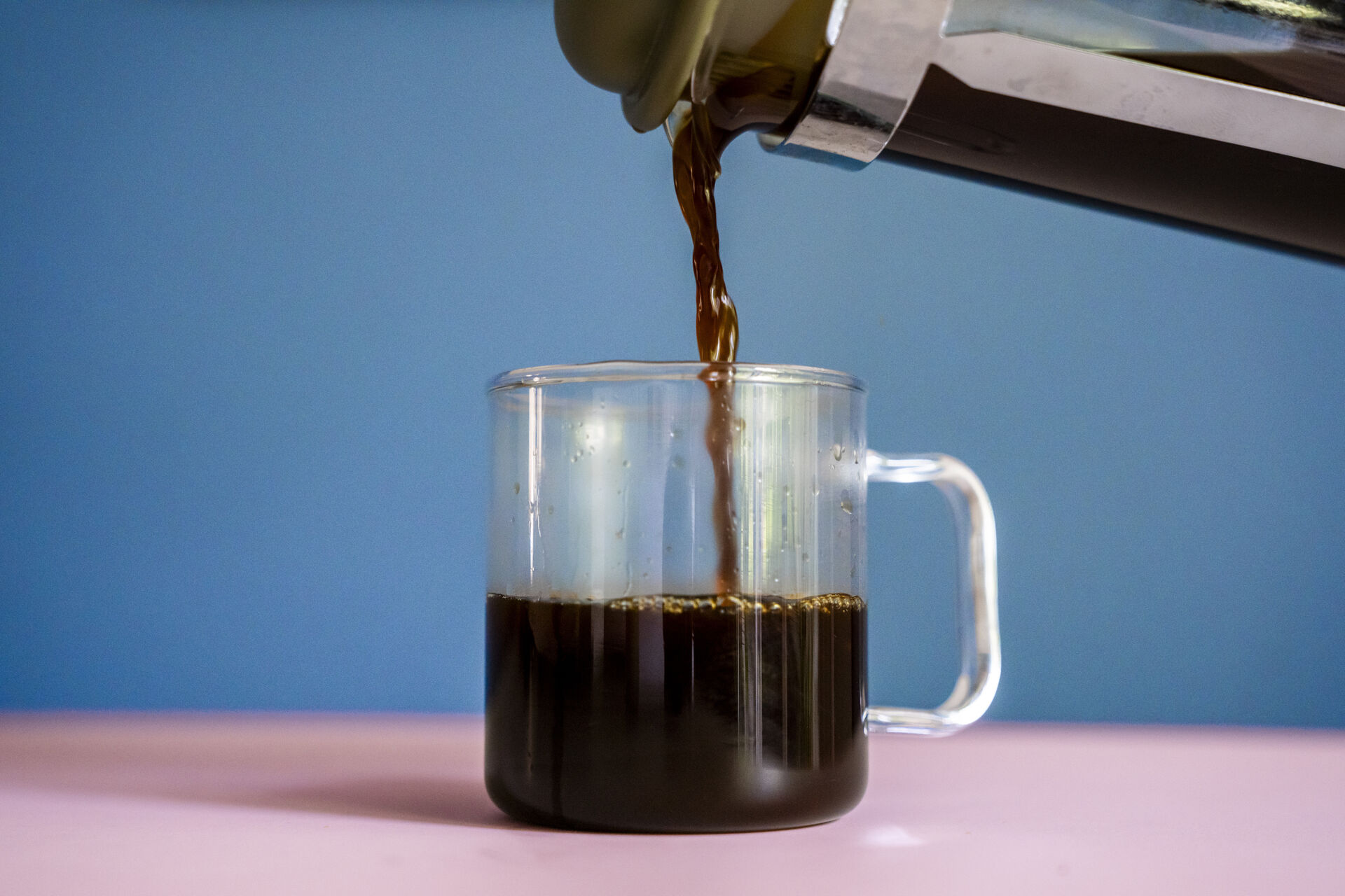Kaffe gør meget mere end bare at vække os om morgenen