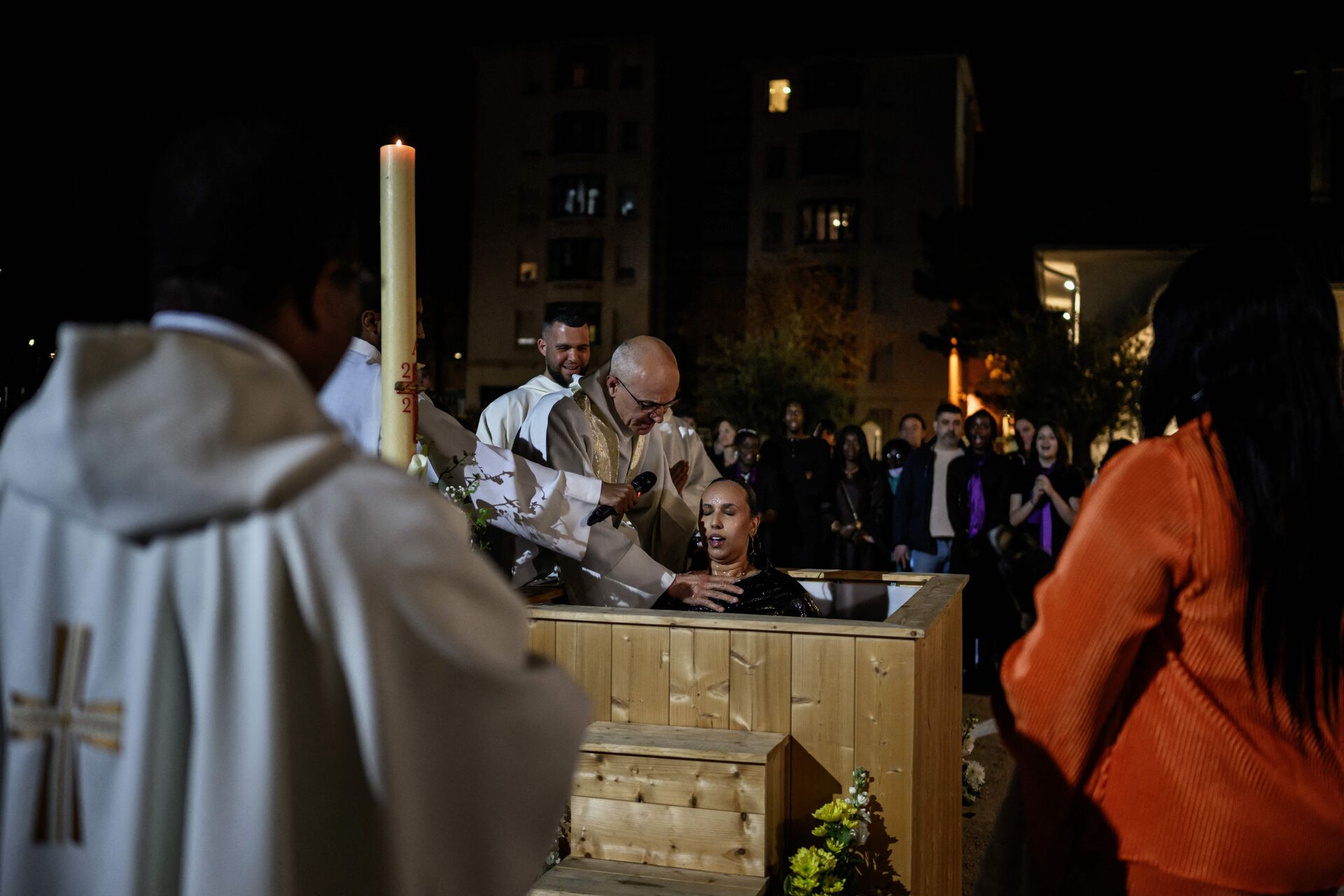 21.000 franskmænd blev døbt til påske. Og det er rekordmange