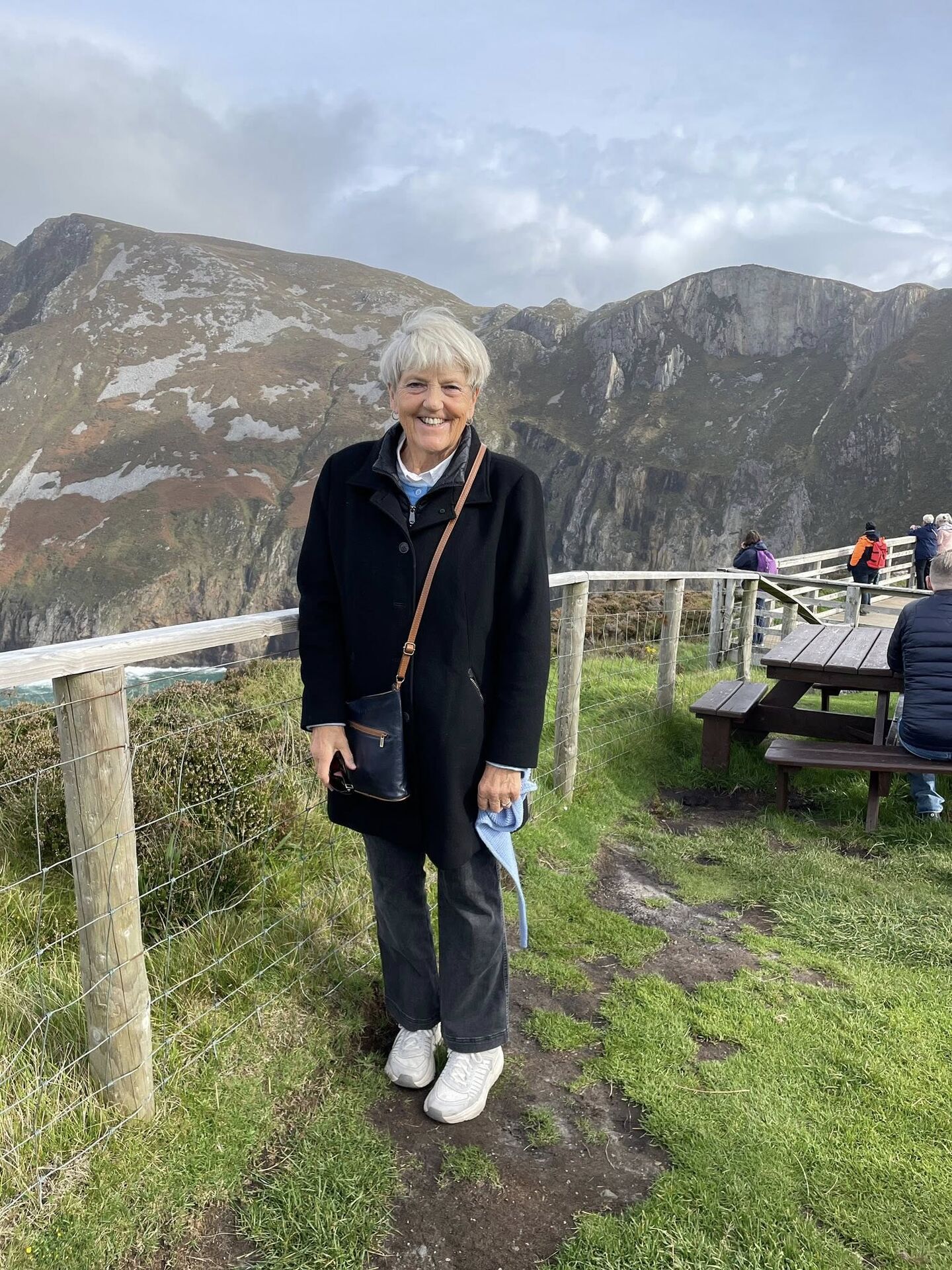 I seniorforeninger lever arbejdslivets sociale fællesskab videre efter pensionen, når man ikke blot vil sige farvel