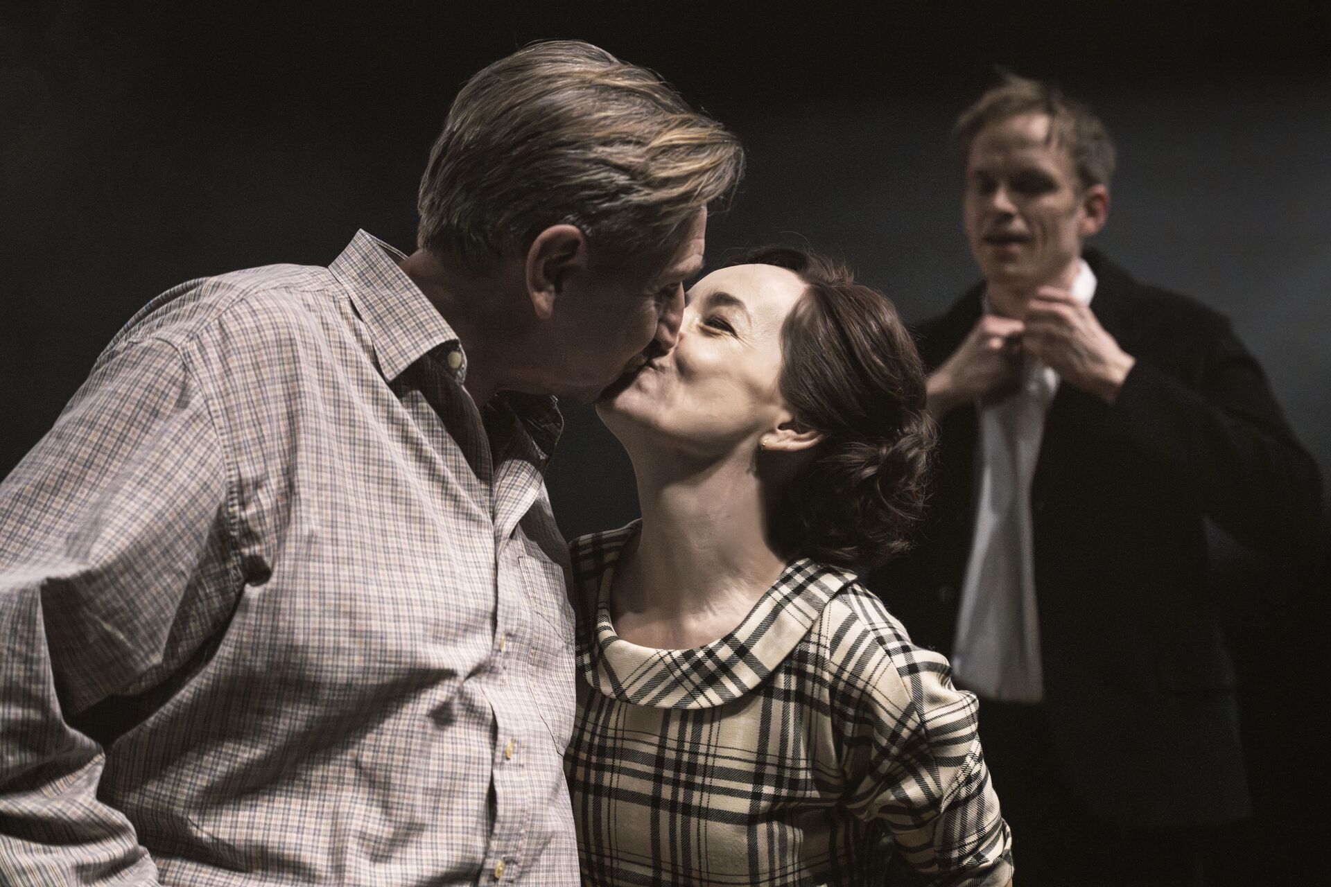 Det halter lidt med poesien i ”Dansen med Regitze”. Men det er stadig en hjerteknugende hyldest til det lille liv