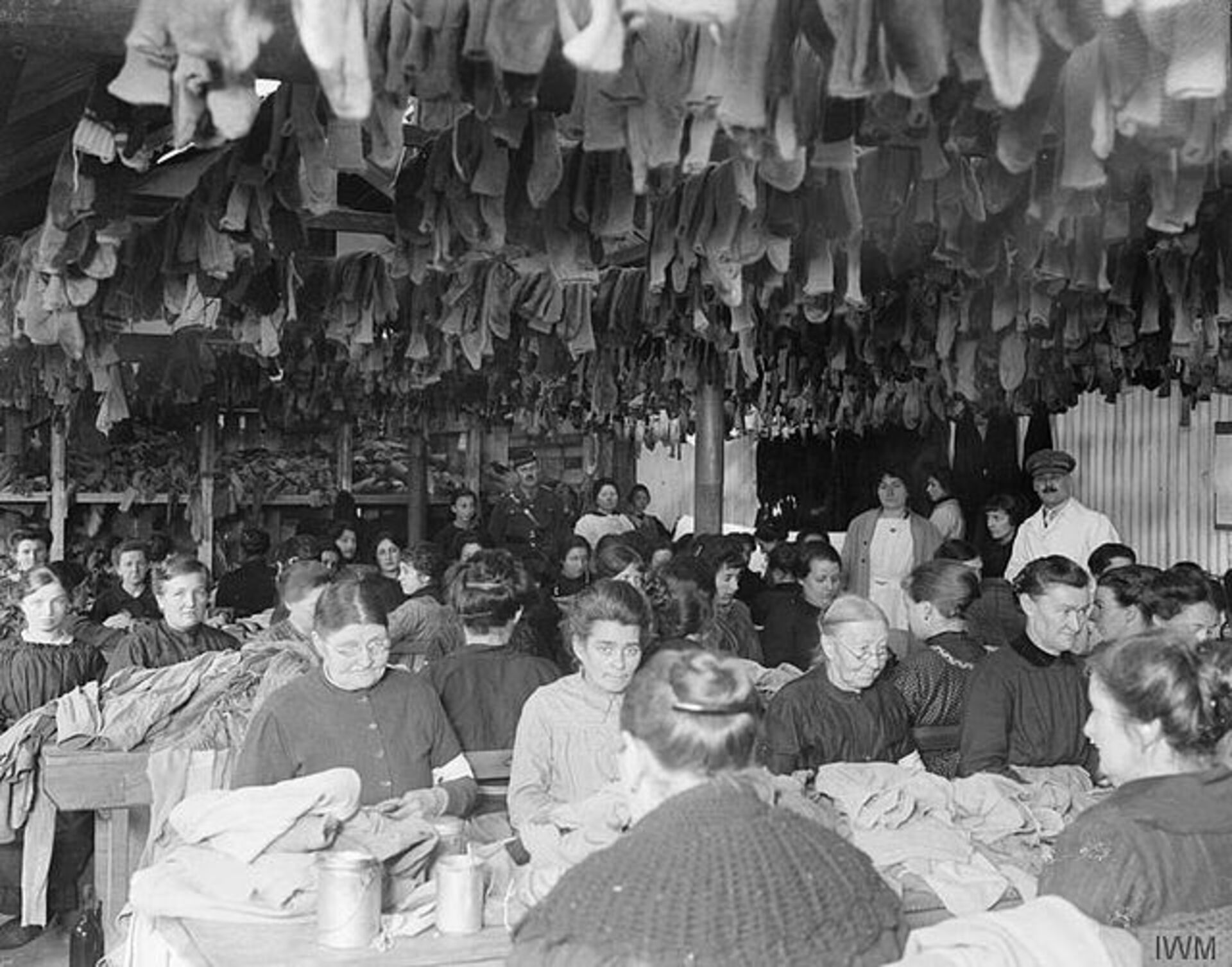 En slidt strømpefod? Engang var det ganske almindeligt at forlænge strømpernes levetid