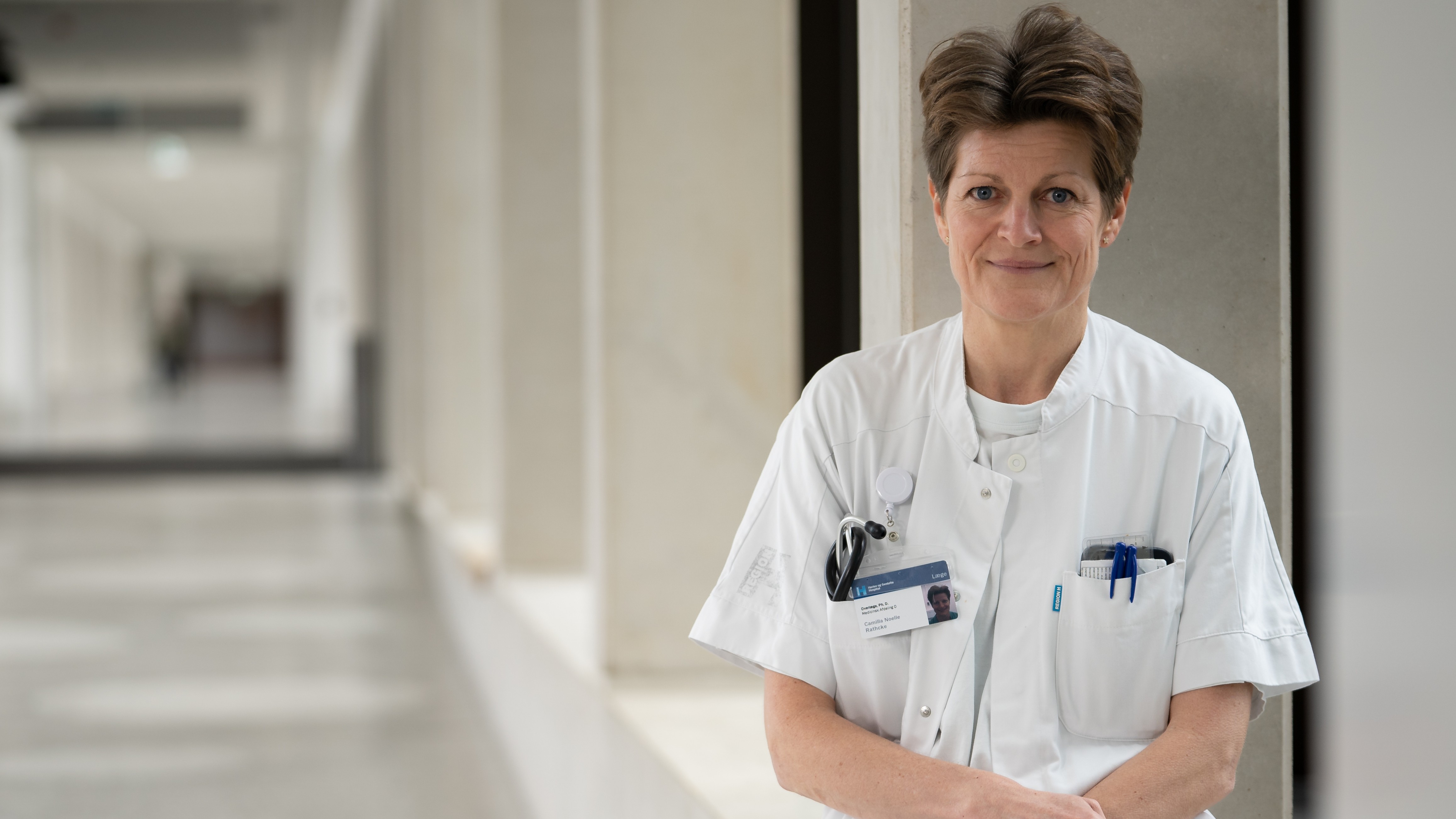 Der findes et spirende håb blandt læger i psykiatrien, men danskerne er stadig pessimistiske