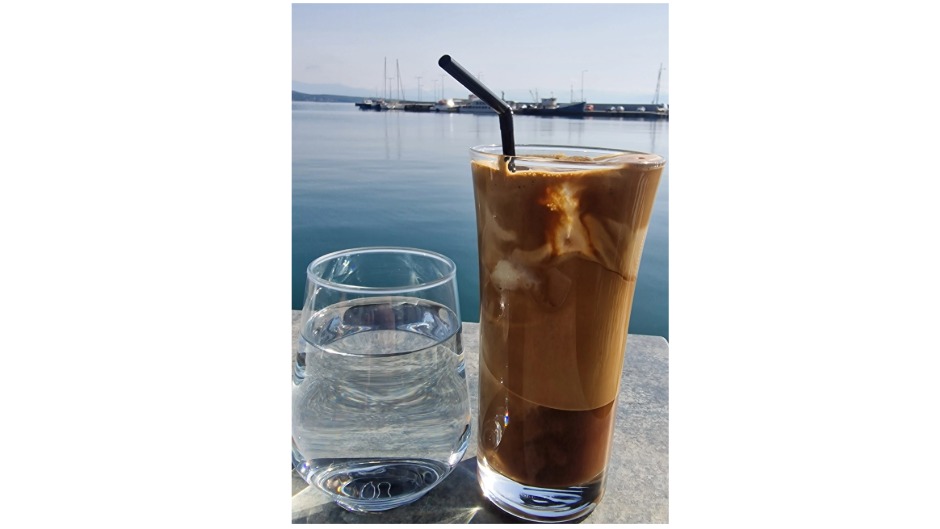 Poul Joachim Stender: Mød min kolde græske ven freddo