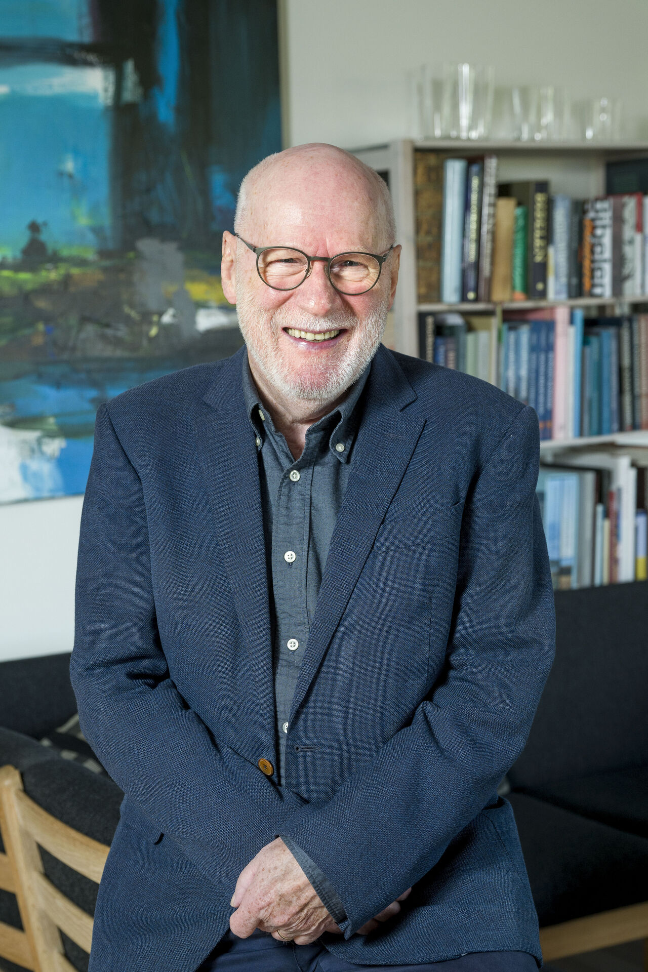 ”Du er lukket som en østers”, siger min kone til mig. Omvendt oplever jeg, at hun og andre jævnaldrende kvinder taler og taler og taler