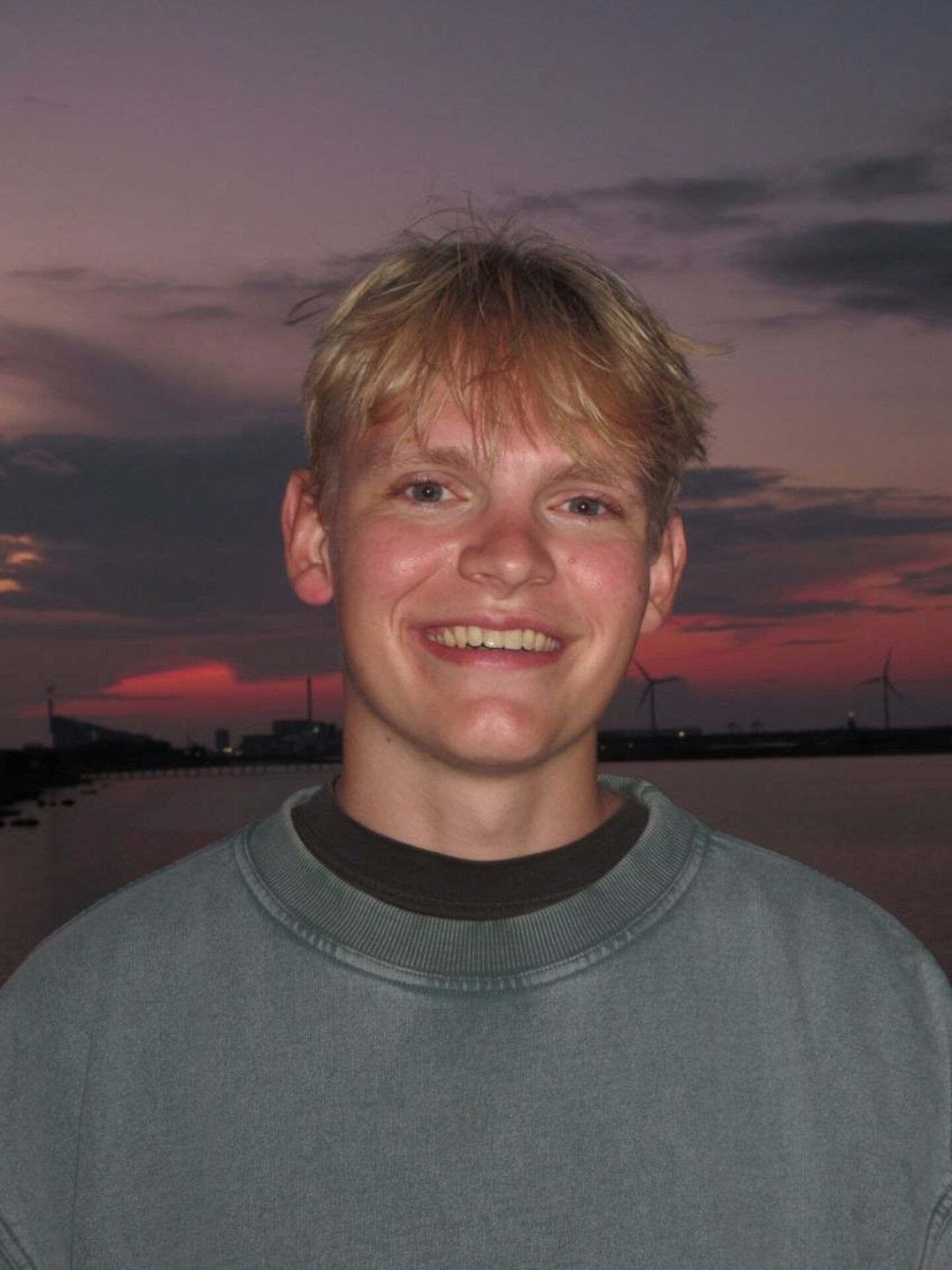 Lukas var i hjemmeværnet og medlem af flere partier på en gang. Han blev 22 år