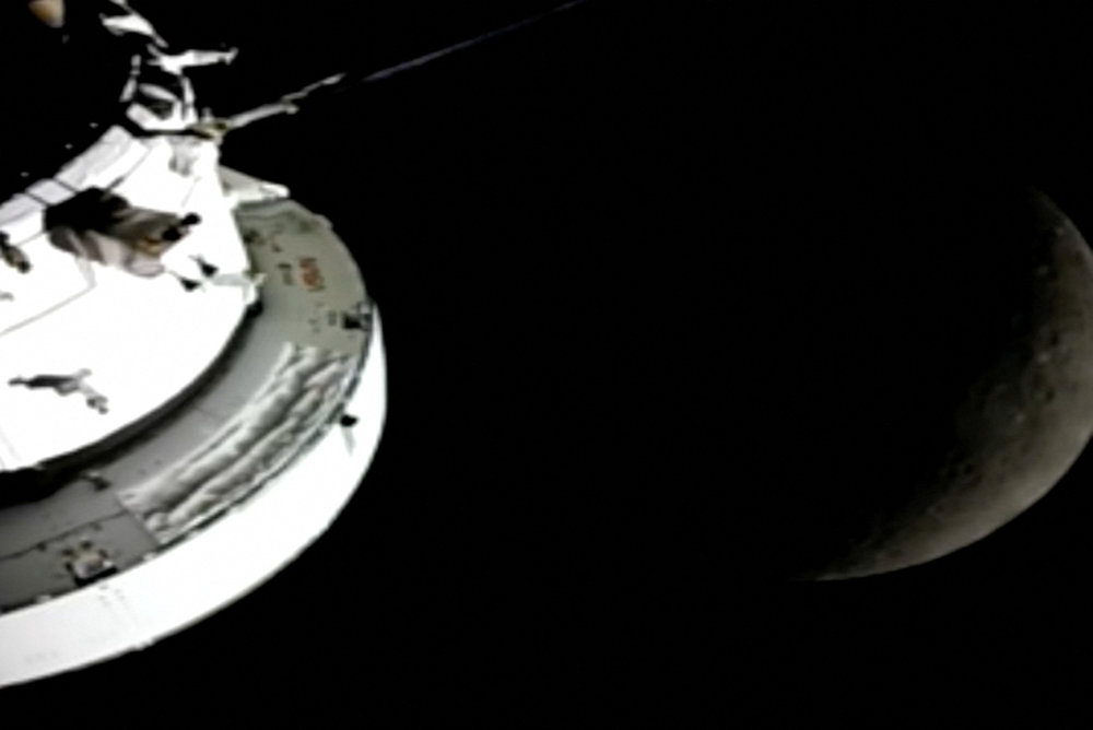 Astronauter på månemission sætter rekord for afstand til Jorden