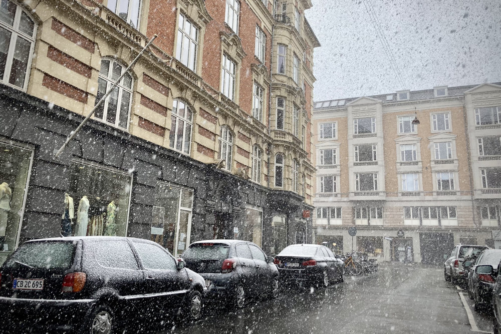 Store dele af Jylland og Fyn kan fredag vågne til snevejr