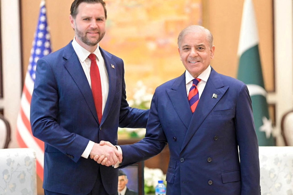 Medier: Samtaler i Islamabad er begyndt