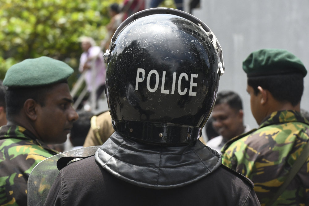 37 kinesere mistænkt for at drive svindelcenter i Sri Lanka