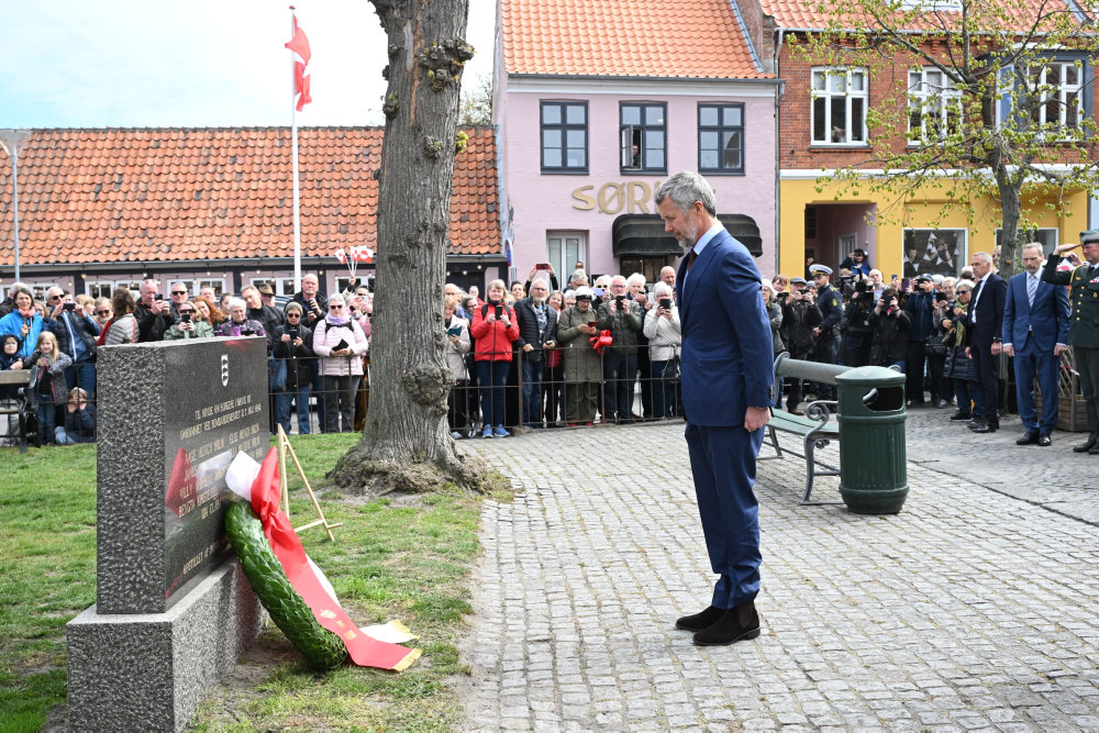Kong Frederik markerer 80-året for Bornholms befrielse