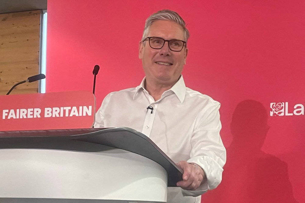 Keir Starmer slås for Downing Street 10 mod oprørske partifæller