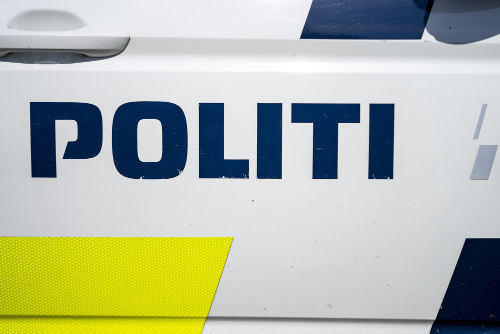 Ung mand sigtet for at udgive sig som bankmand