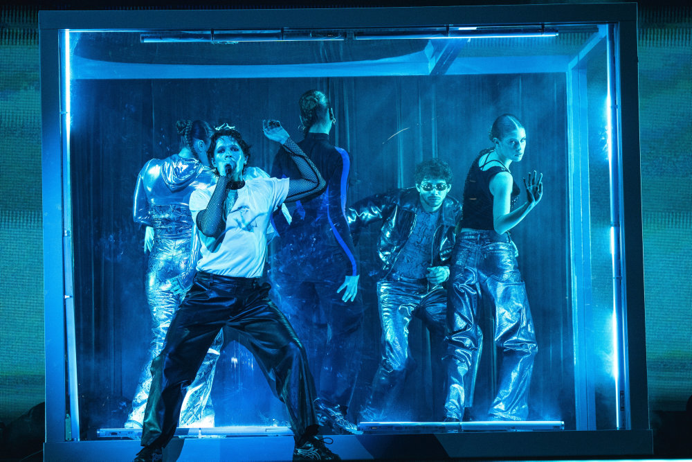 DR opgraderer Eurovision-show med plexiglas og pyroteknik