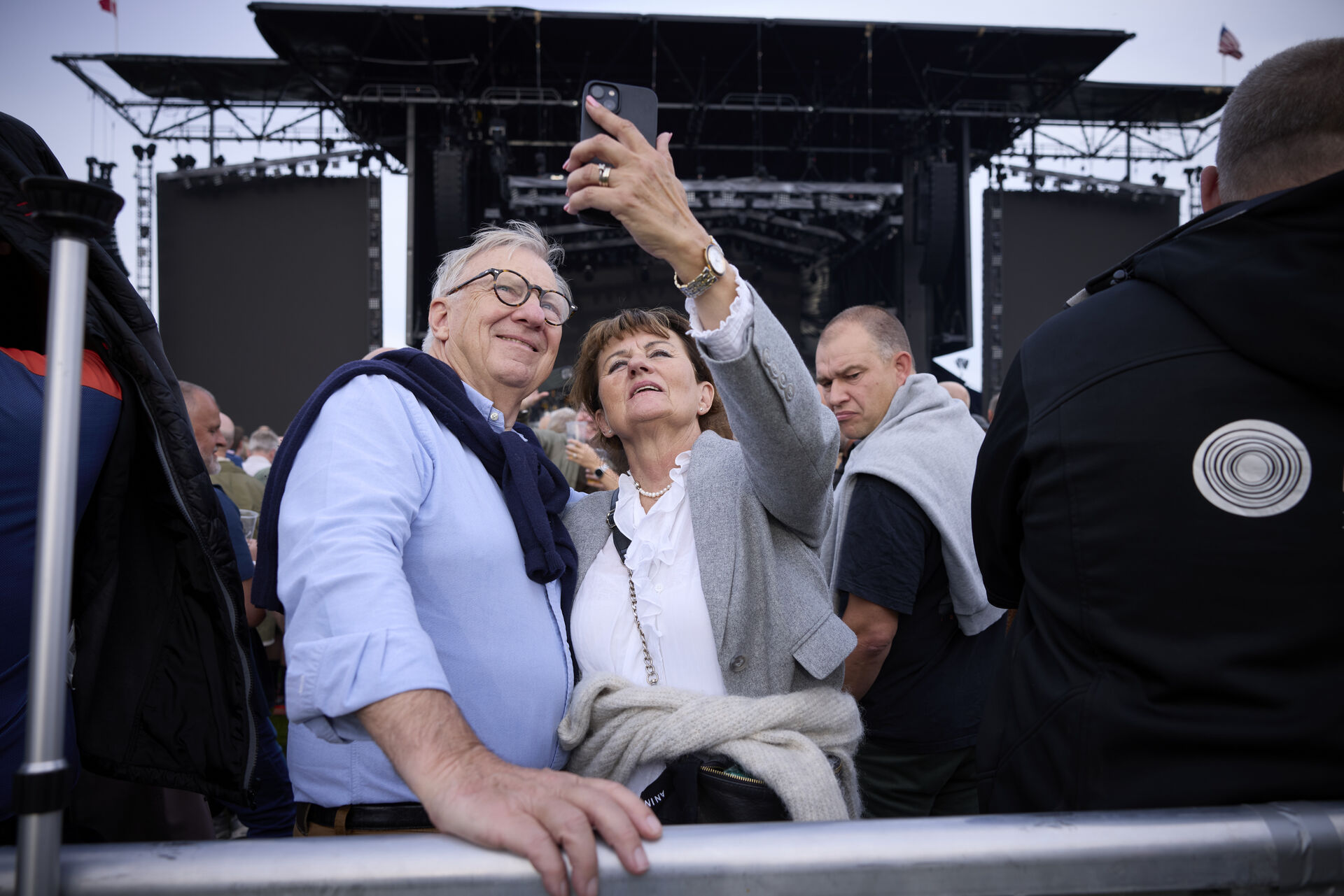 Flere går til koncerter og i teateret alene