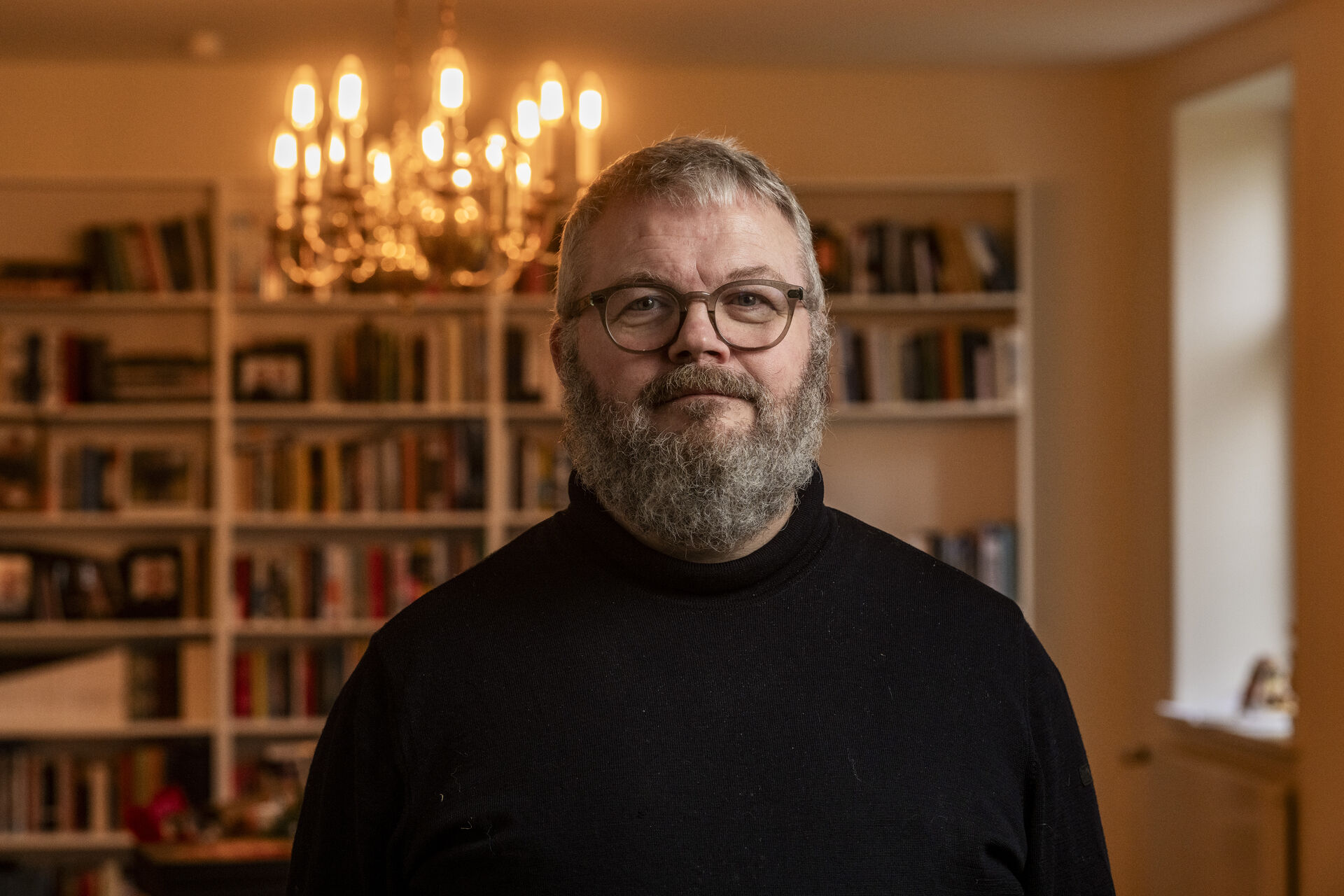 ”Allah” blev malet på kirke. Det virker som drengestreger, siger præst