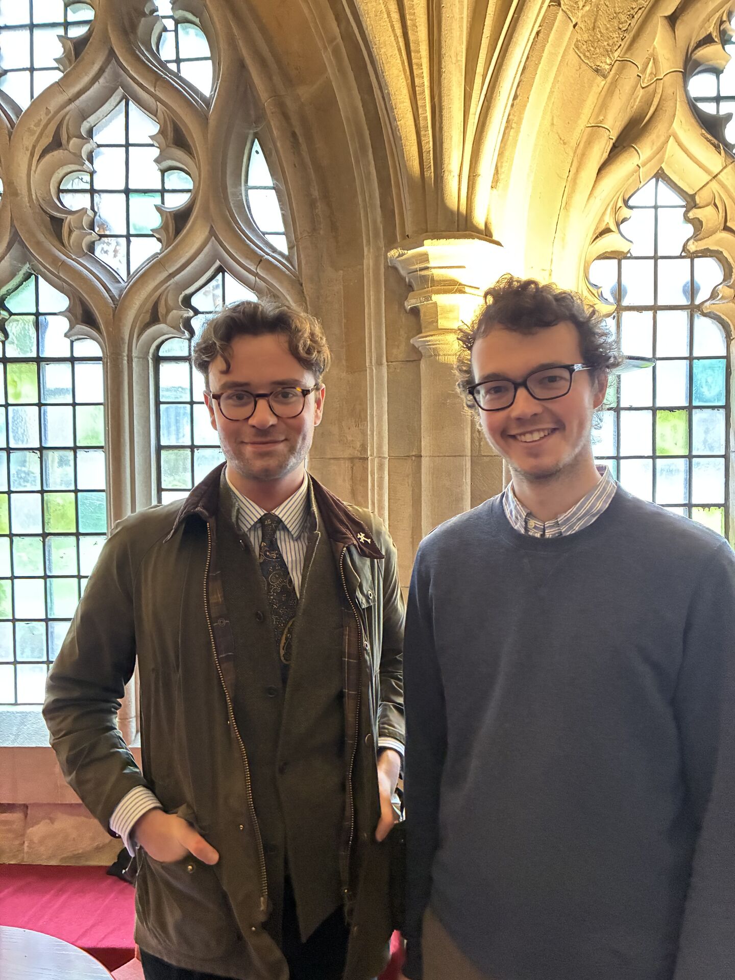 ”Jeg følte en længsel efter mening”: En ny generation går i kirke i Storbritannien