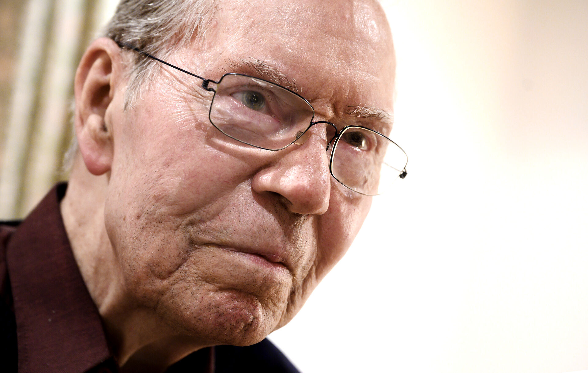 87-årig digter har udgivet sin måske sidste digtsamling: Hvis døden er den store søvn, så rummer den vel også store drømme