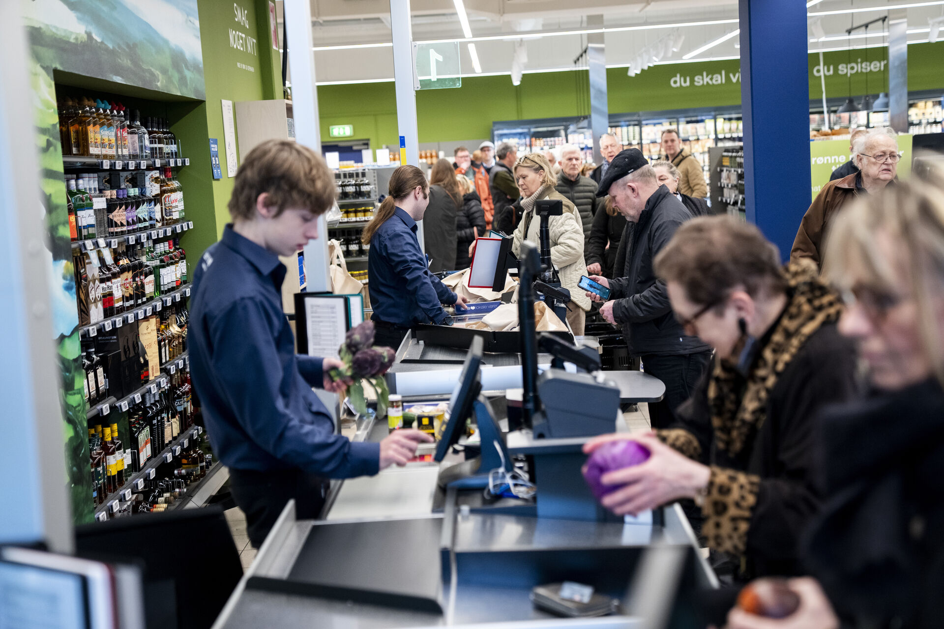 Færre tør at irettesætte dårlig opførsel i det offentlige rum. Hvorfor?