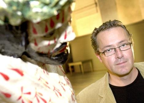Strindbergs stykker handler ikke bare om mænd og kvinder, men lige så meget om dominans og underkastelse, mener teaterchef ved Dramaten Staffan Valdemar Holm. (Foto:Leif Tuxen)