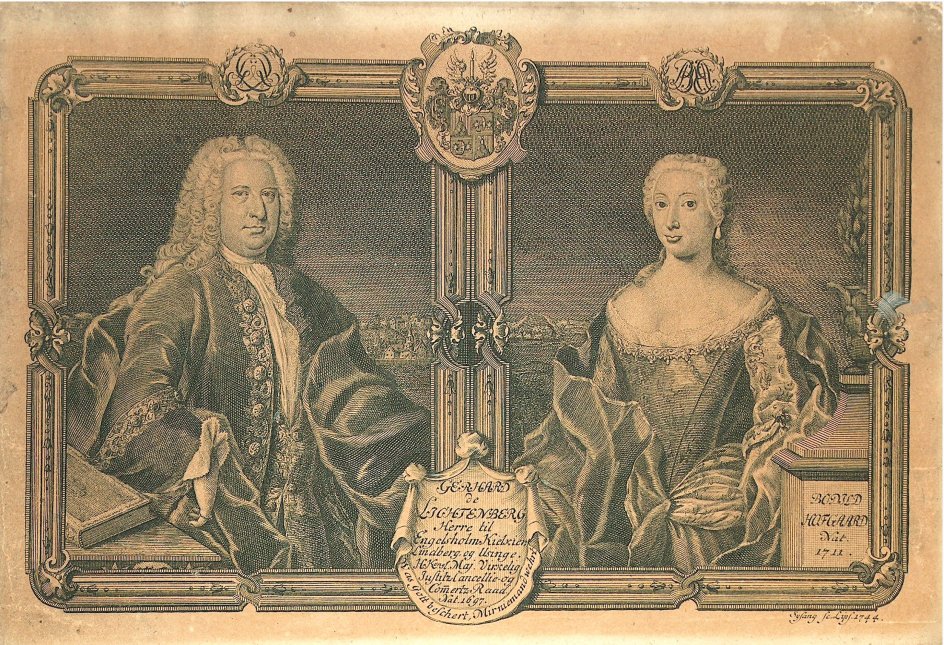 Dobbeltportrættet af Gehrdt de Lichtenberg (1697-1764) og Bodil Hofgaard (1711-1795). Kobberstikket er udført af J.C. Sysang i 1744, samme år, som de flyttede ind i det nyopførte bypalæ. Parret var en del af overklassen i Horsens. Han ejede kirker og godser i mange omkringliggende byer. Han og hustruen ligger begravet i et prægtigt kapel over for klosterkirkens hovedindgang. --