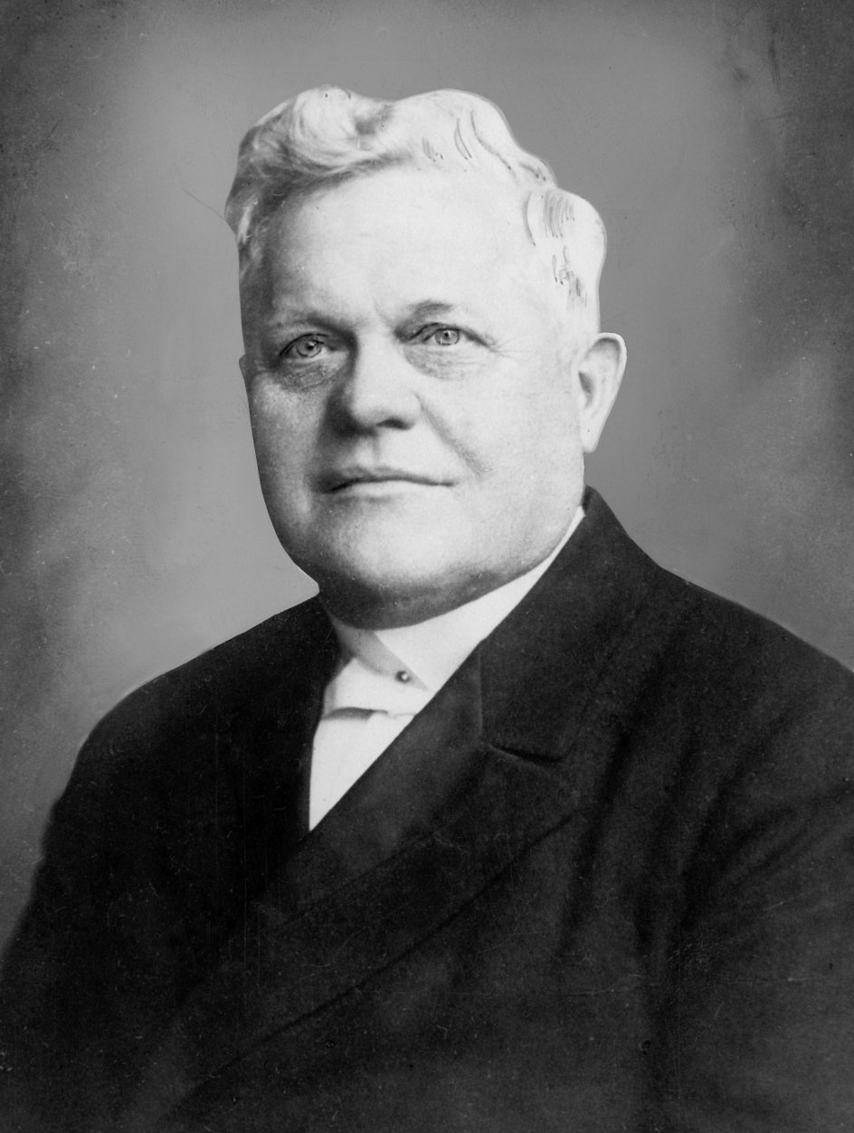 Jens Christian Christensen (1856-1930) - VenstreRegeringsperiode: 14. januar 1905 til 12. oktober 1908Måtte efter tre år gå af som statsminister, da hans justitsminister Peter Adler Alberti blev kendt skyldig i underslæb og dokumentforfalskning.Han fortsatte dog i politik, blandt andet som forsvars- og kirkeminister.