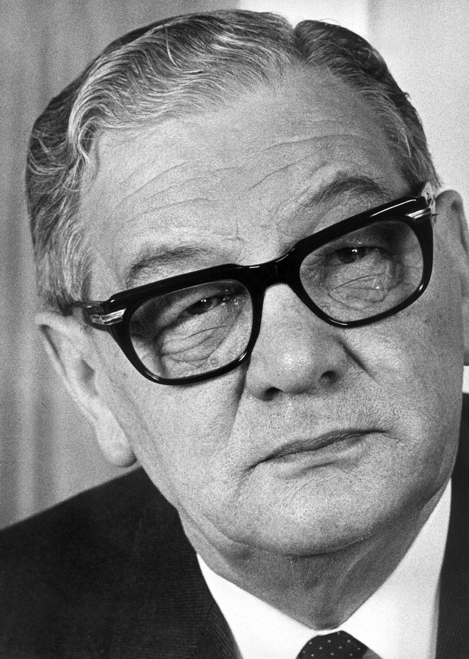 Erik Eriksen (1902-1972 ) - VenstreRegeringsperiode: 30. oktober 1950 - september 1953Huskes især for den nye grundlov i 1953, hvor Landstinget blandt andet blev afskaffet.