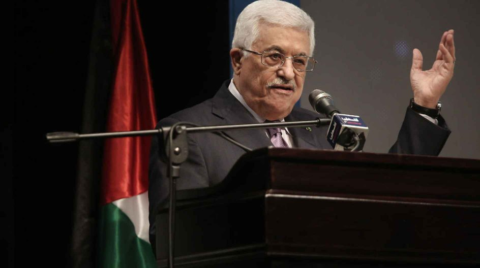 (150105) - - RAMALLAH, Jan. 5, 2015 (Xinhua) - - Palestinian President Mahmoud Abbas addresses the opening ceremony of the "Jerusalem in Memory" exhibition in the West Bank city of Ramallah on Jan. 4, 2015. Abbas said the Palestinians will not stop their efforts for the United Nations Security Council actions on Palestinian statehood. (Xinhua/Fadi Arouri) (Photo by Xinhua/Sipa USA)