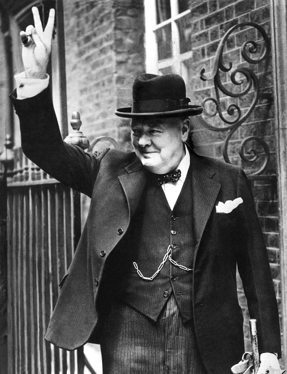 Winston Churchill var britisk premierminister under Anden Verdenskrig og ledede sit land med jernvilje og veltalenhed.