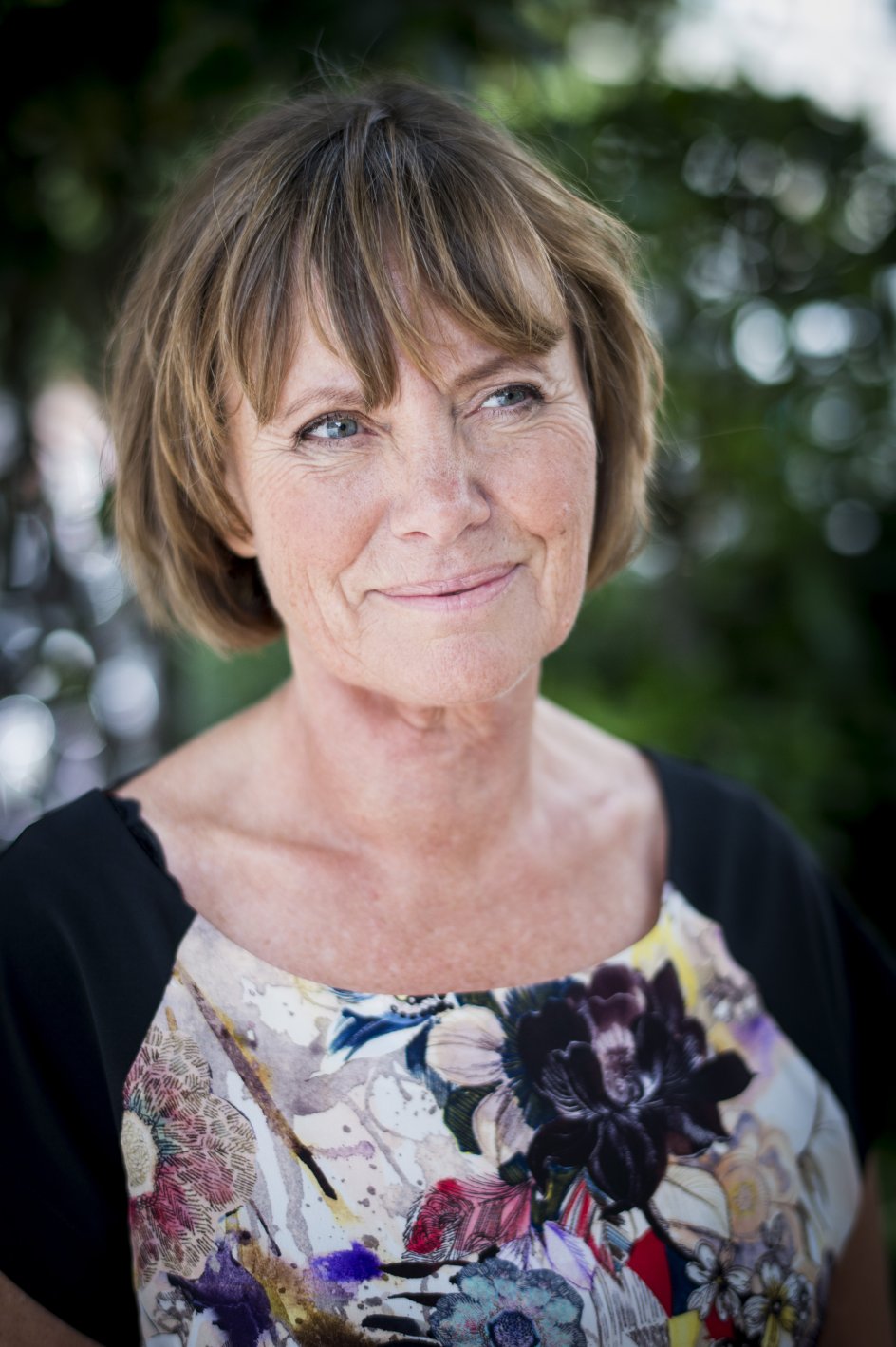 Stod det til Lola Jensen, skruede man tiden tilbage til senfirserne og begyndelsen af 1990'erne, hvor barnet som regel boede primært hos den ene forælder i stedet for at flytte frem og tilbage hver uge.
