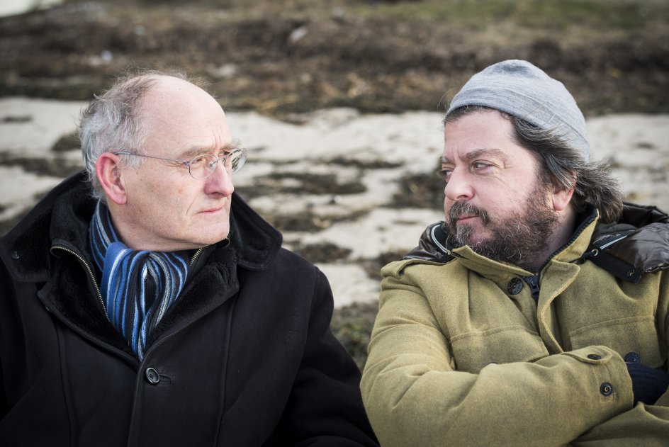 "Det er en uvurderlig juvel at kende nogen, der kan sige ting, der ikke er behagelige, men sige dem på en måde, så det ikke er ubehageligt," siger Anders Lund Madsen. Det mener han, at Poul Nesgaard er god til.