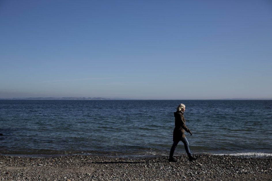 ”Jeg ved, at min dreng altid har været en god dreng. Jeg kan hverken forstå eller acceptere det, han gjorde. Victor havde en familie, der elskede ham. Alligevel gik det galt,” fortæller den 52-årige sygeplejerske Lone Kristensen, der i denne uge udgav bogen ”Victors Valg”.
