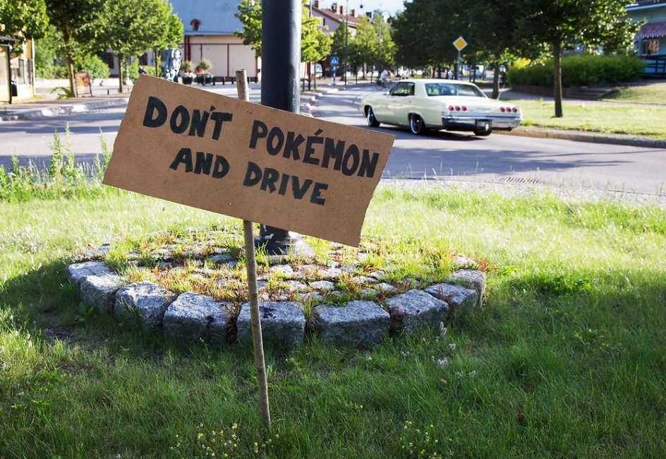 Pokémonjægere kan give problemer i trafikken, advarer også flere danske politikredse