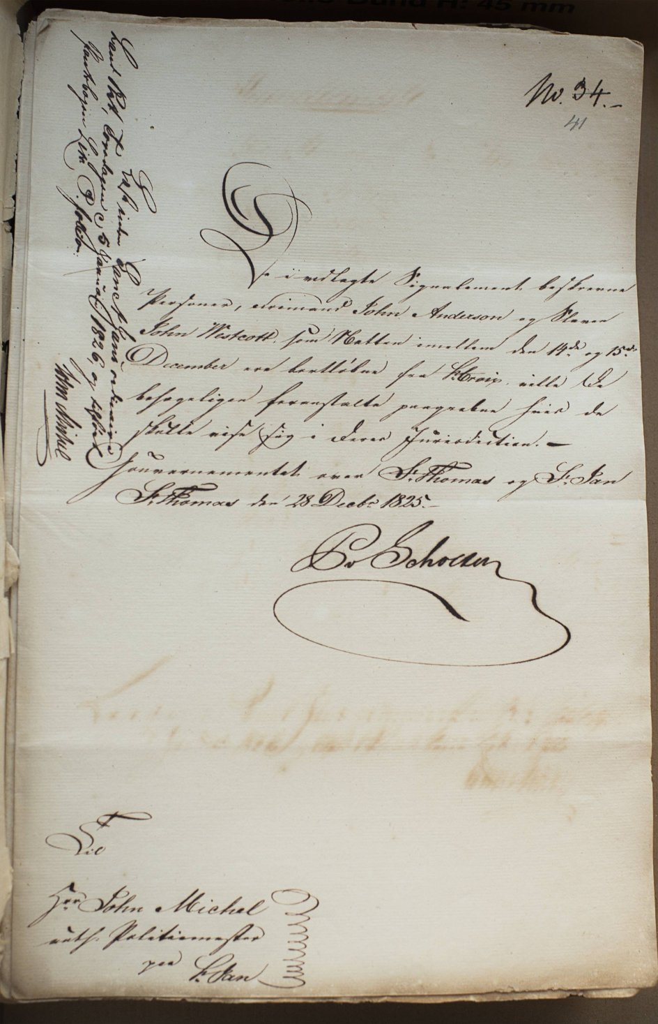 Arrestordre på en bortløben slave og en såkaldt ”frimand” fra Rigsarkivets store samling af dokumenter fra de 250 år, hvor De Vestindiske Øer var på danske hænder.