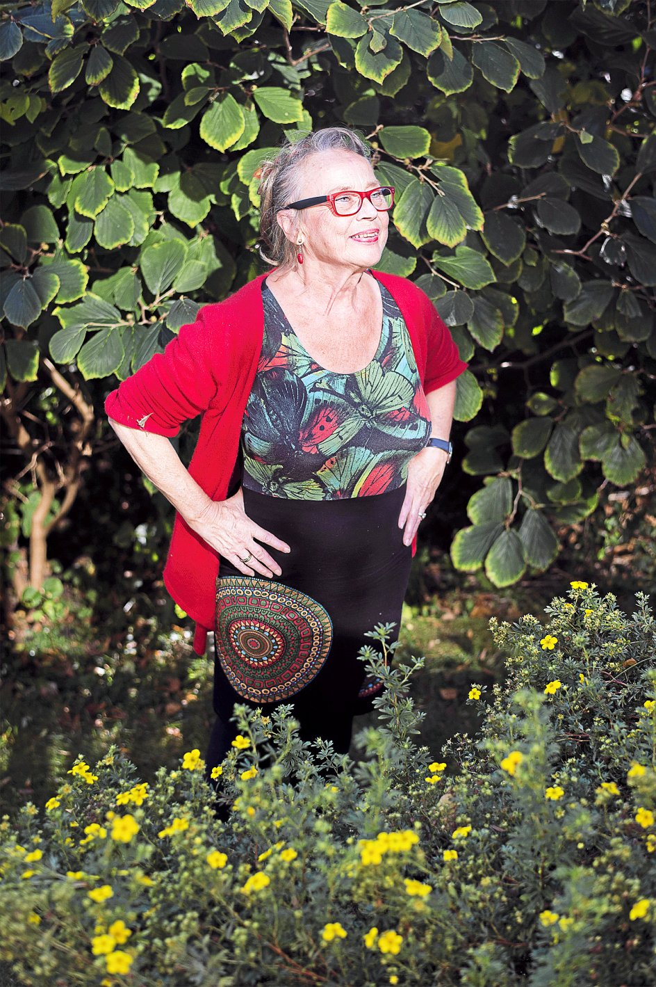 Gretelise Holm fyldte 70 år i marts i år, men alder er ikke noget, hun går og tænker over til hverdag.
