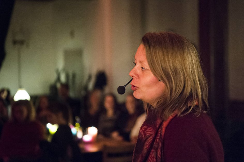 ”I stedet for en fast livshistorie har vi formentlig en mængde af mindre historier, som bidrager til vores overordnede livshistorie, men hvis betydning kan variere efter livsstadium og social sammenhæng,” siger professor Dorthe Kirkegaard Thomsen.