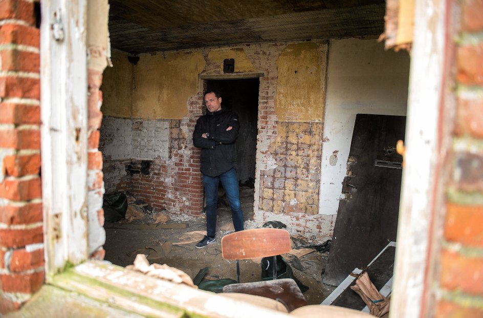 Museumsinspektør John Jensen ved Børsmose Kirke som ligger midt i det millitære øvelses område ved Oksbøl fredag den 9. februar 2018. Bestilt opgave for Kristelig Dagblad
