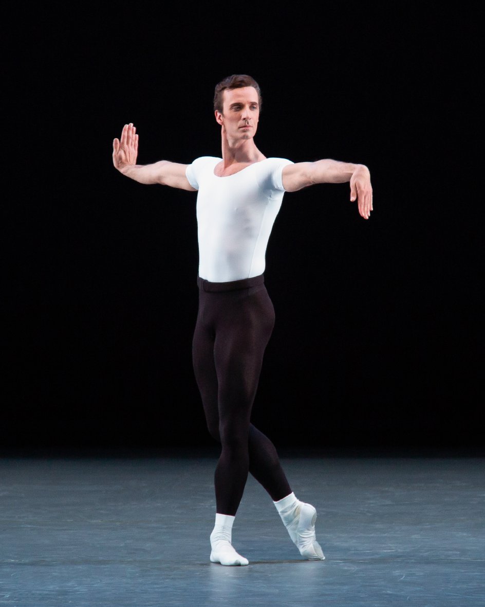 Ask la Cour i George Balanchines Fire Temperamenter.