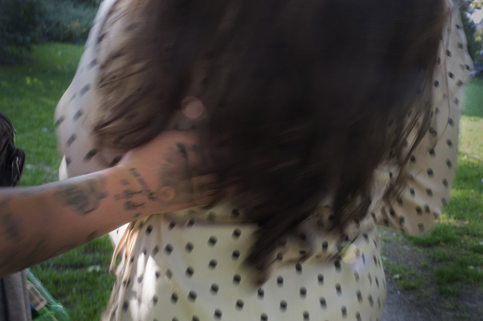 Sika og Noah Skaalum fotograferet til en artikel i forbindelse med Pride 2018.